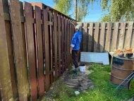 Покраска забора в КП Охтинская Долина